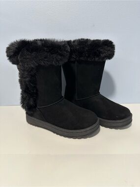 SO Faux suede boot size 1 kids
